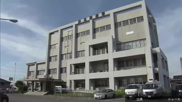 [衝撃] 駐車場で夫の車にはねられ 妻死亡