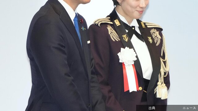 [話題] 自衛官が自民党大会で国歌斉唱
