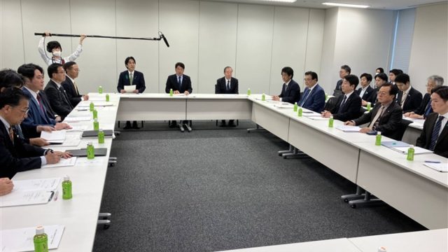 【政治】衆院選公約「食料品の消費税ゼロ」与党に先送り論　即効性に懐疑的な意見噴出　維新・猪瀬直樹氏「現実感は乏しい」
