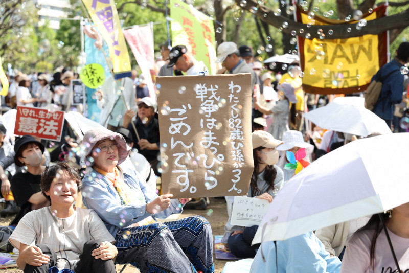 【社会】改憲・戦争反対の国会前デモに3万6000人　滋賀の建築士女性(42)「祖父はインパール作戦でマラリア死　戦争に行かなければ会えた」