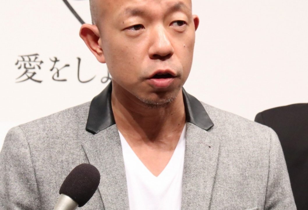 【芸能】バイきんぐ小峠、ビートルズ「I Want To Hold Your Hand」聴き空耳アワー回顧　「アホな放尿犯」　「めちゃくちゃ面白かった」と爆笑